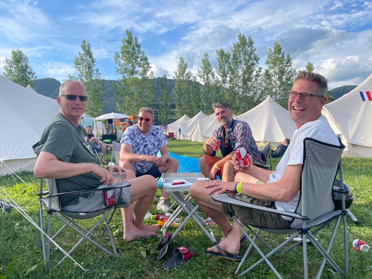 Grandprixcamp, Closest To The Red Bull Ring, Up To 4 Guests In A Tent Spielberg Bei Knittelfeld Ngoại thất bức ảnh